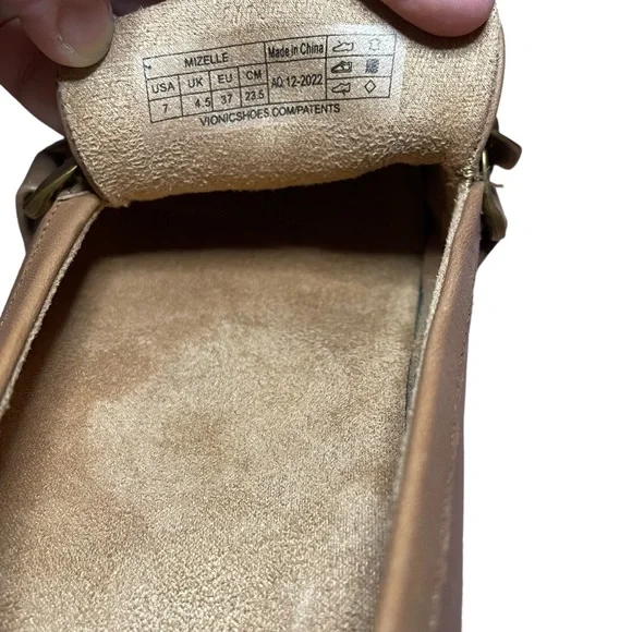 Vionic Mizelle Curb Chain Loafer - Picture 7 of 7